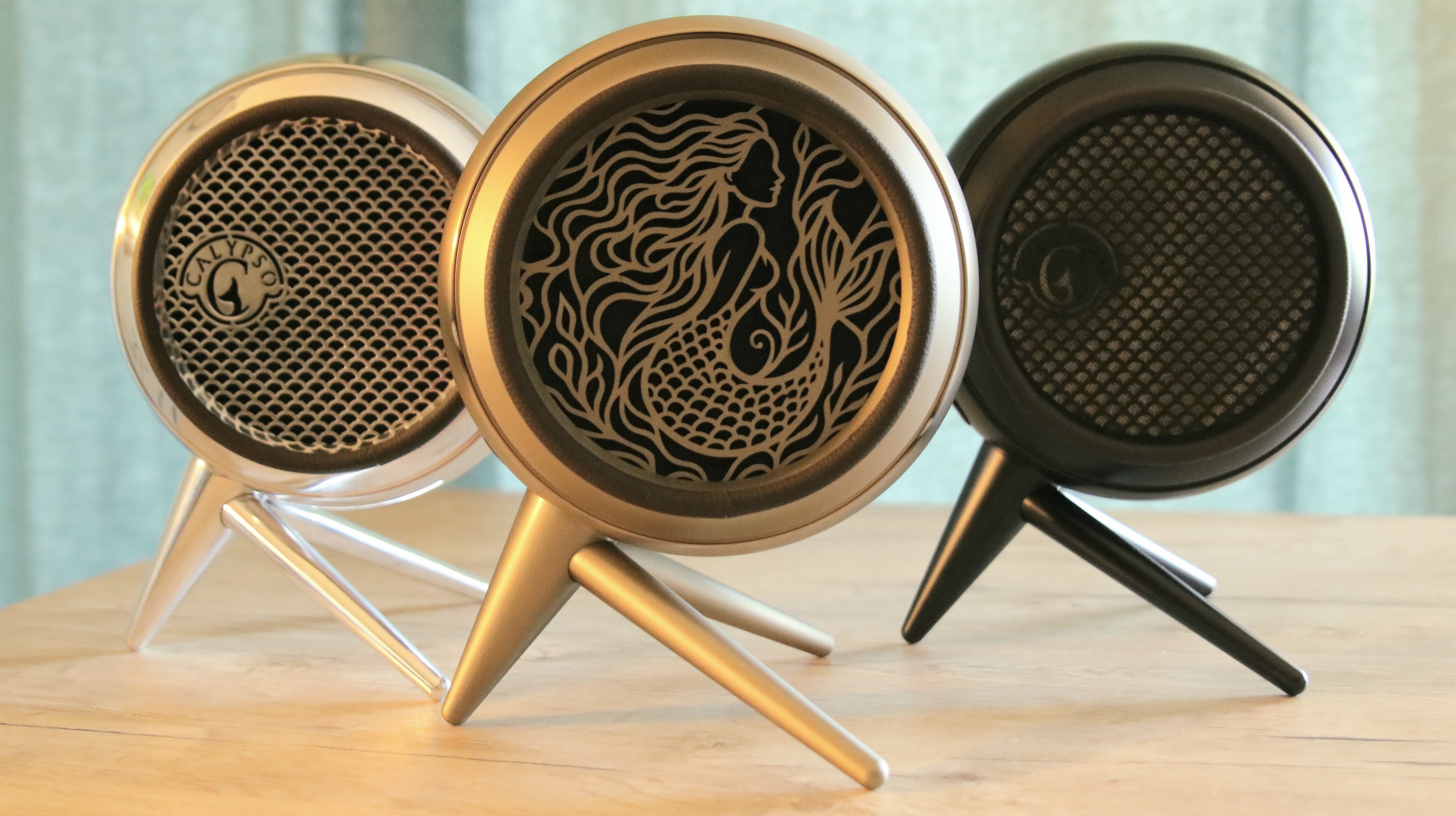Les trois finitions de l’enceinte Calypso RST-100